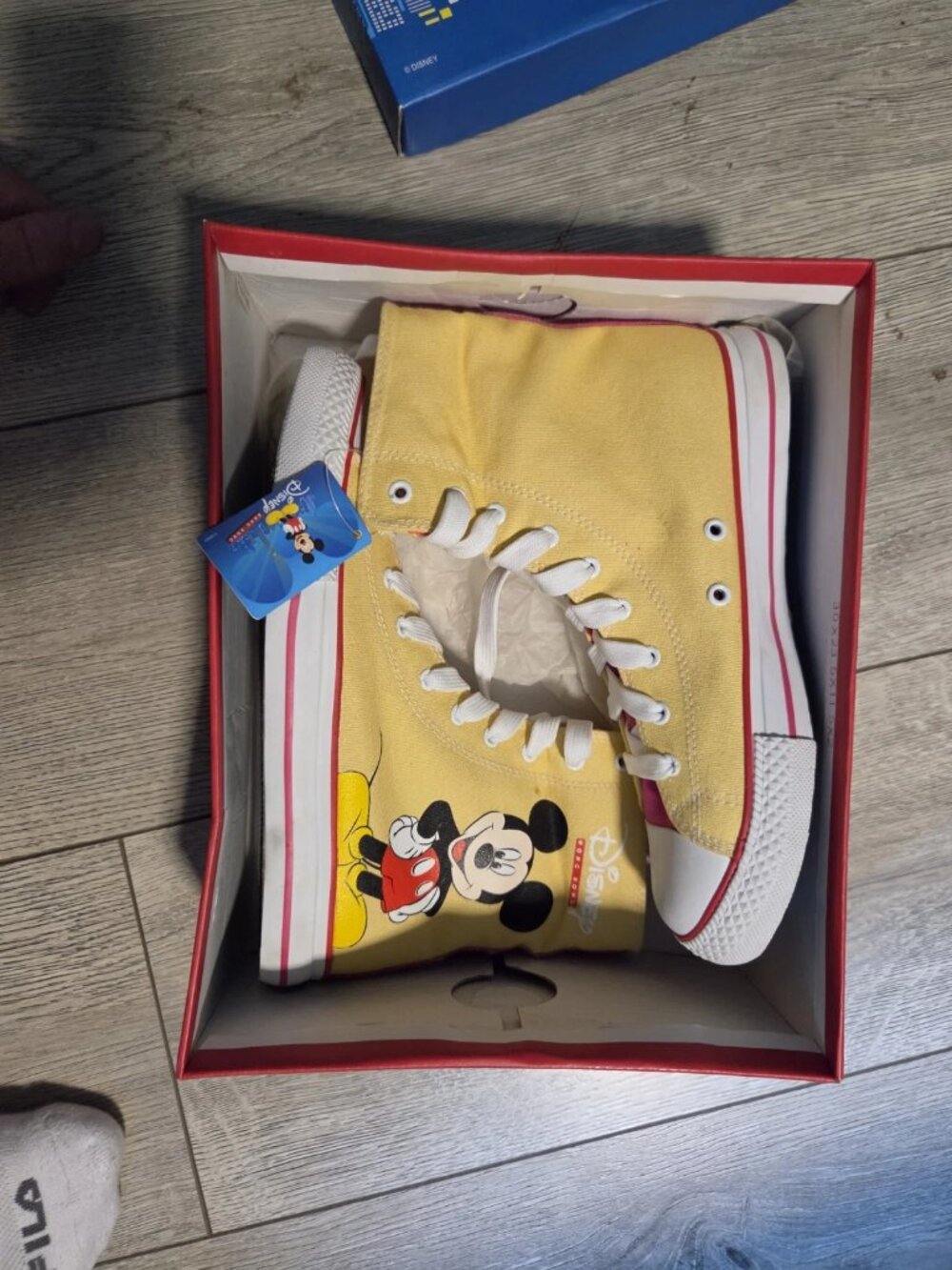 Disney Mickey Mouse Yellow High Top Sneakers EU 39 New With Box & Tags